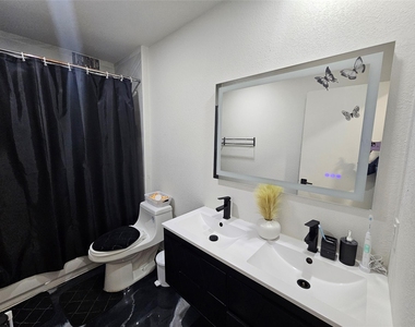 10706 Berthound Dr - Photo Thumbnail 19