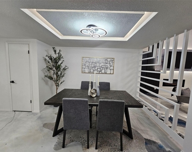 10706 Berthound Dr - Photo Thumbnail 9