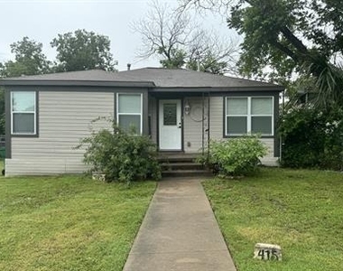 415 N Doak St - Photo Thumbnail 9