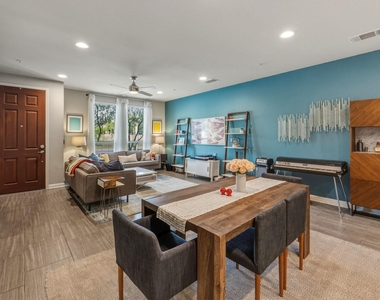 6814 E Riverside Dr - Photo Thumbnail 6
