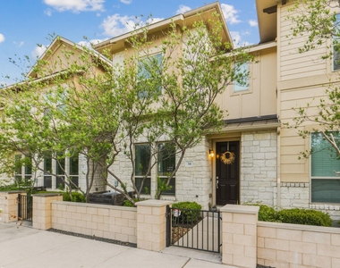 6814 E Riverside Dr - Photo Thumbnail 1