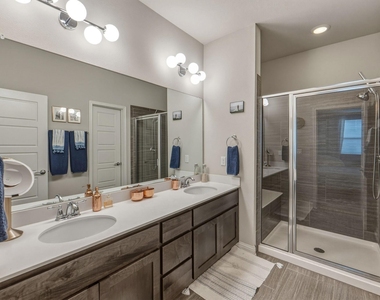 6814 E Riverside Dr - Photo Thumbnail 18