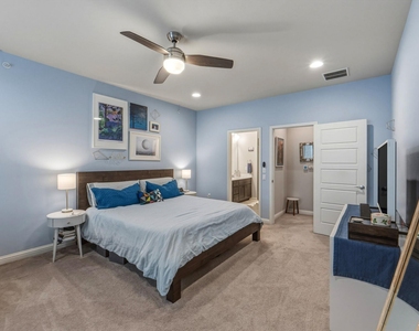 6814 E Riverside Dr - Photo Thumbnail 17