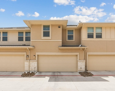6814 E Riverside Dr - Photo Thumbnail 25