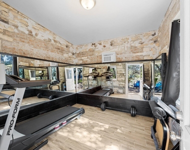 5600 Blueridge Ct - Photo Thumbnail 32