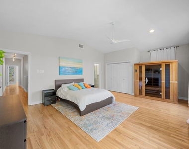 5600 Blueridge Ct - Photo Thumbnail 22