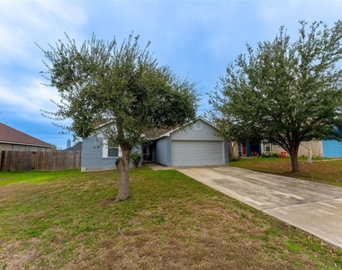 109 Granite Shoals Dr - Photo Thumbnail 1