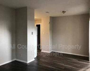 6508 S 1st St - Photo Thumbnail 7