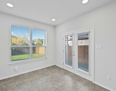 9924 Milla Cir - Photo Thumbnail 17