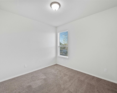 9924 Milla Cir - Photo Thumbnail 21