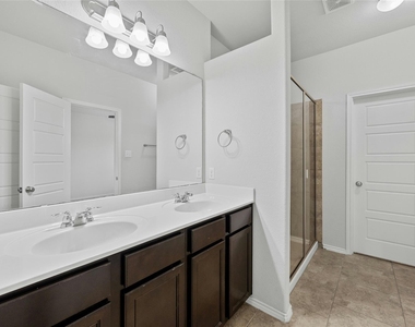 9924 Milla Cir - Photo Thumbnail 4