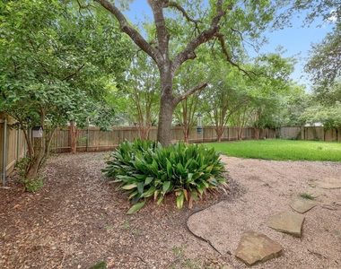 9401 Caracas Dr - Photo Thumbnail 31