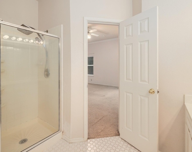 9401 Caracas Dr - Photo Thumbnail 15