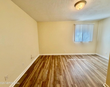 5811 Atlantic Boulevard - Photo Thumbnail 10