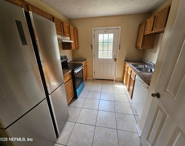 7632 Hare Avenue - Photo Thumbnail 4
