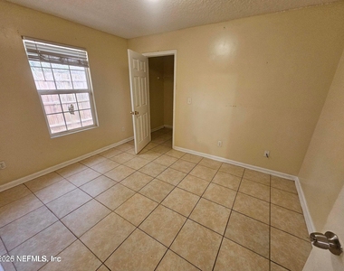 7632 Hare Avenue - Photo Thumbnail 8