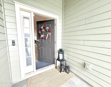 9797 Giada Drive - Photo Thumbnail 4