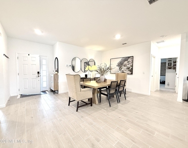 9797 Giada Drive - Photo Thumbnail 7
