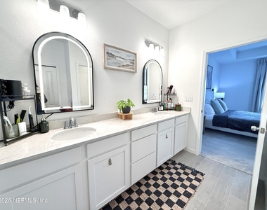 9797 Giada Drive - Photo Thumbnail 20
