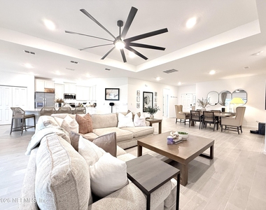 9797 Giada Drive - Photo Thumbnail 15