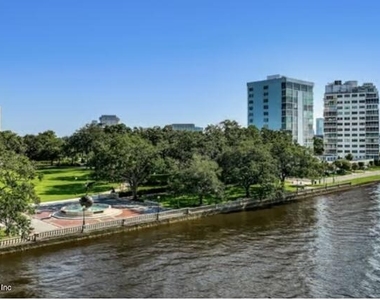2159 Riverside Avenue - Photo Thumbnail 26