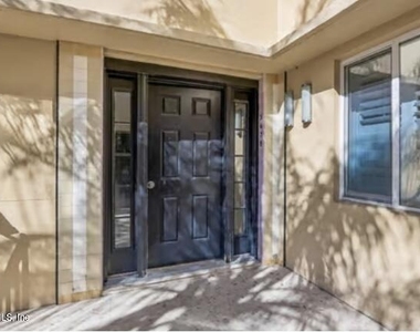 2159 Riverside Avenue - Photo Thumbnail 3
