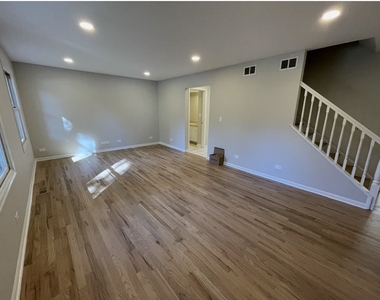 1703 Winnetka Road - Photo Thumbnail 2