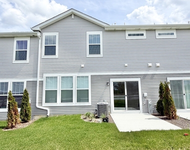 331 Red Oak Circle - Photo Thumbnail 31