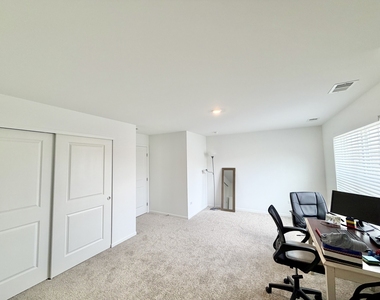331 Red Oak Circle - Photo Thumbnail 27