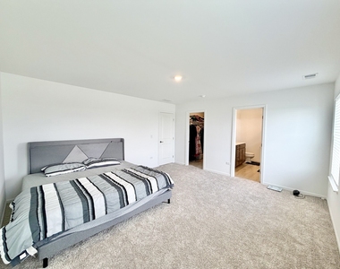 331 Red Oak Circle - Photo Thumbnail 23