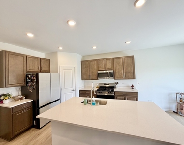331 Red Oak Circle - Photo Thumbnail 11