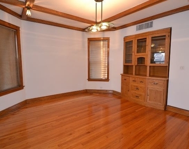 4118 N Ashland Avenue - Photo Thumbnail 7