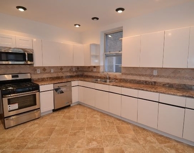 4118 N Ashland Avenue - Photo Thumbnail 1