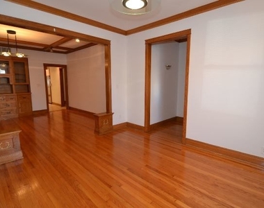 4118 N Ashland Avenue - Photo Thumbnail 6