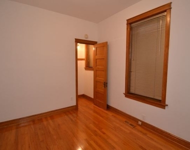 4118 N Ashland Avenue - Photo Thumbnail 14