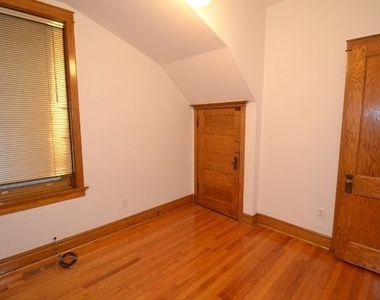4118 N Ashland Avenue - Photo Thumbnail 15