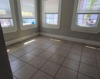 417 Liberty Street - Photo Thumbnail 2