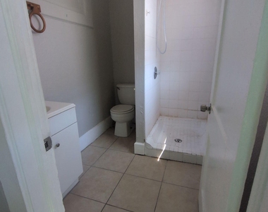 417 Liberty Street - Photo Thumbnail 7