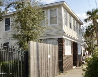 417 Liberty Street - Photo Thumbnail 1