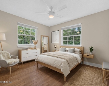 2247 Riverside Avenue - Photo Thumbnail 12