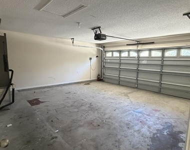 12045 Sands Pointe Court - Photo Thumbnail 28