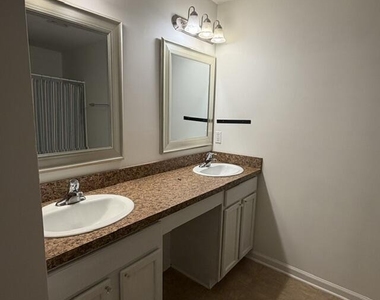 12045 Sands Pointe Court - Photo Thumbnail 24