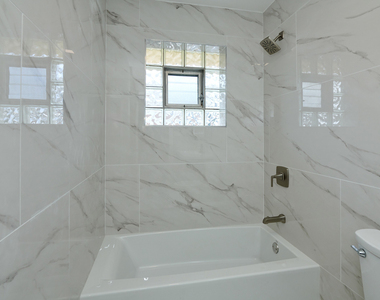 8544 W Roseview Drive - Photo Thumbnail 10