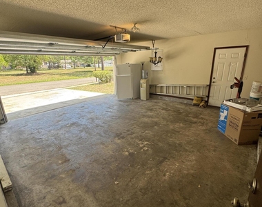 8321 Crosswind Road - Photo Thumbnail 2