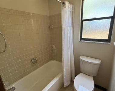 8321 Crosswind Road - Photo Thumbnail 4