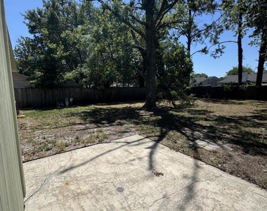 8321 Crosswind Road - Photo Thumbnail 17