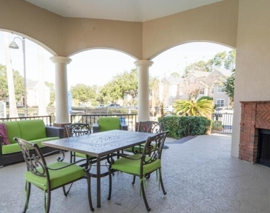 13810 Sutton Park Drive N - Photo Thumbnail 7