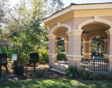 13810 Sutton Park Drive N - Photo Thumbnail 6