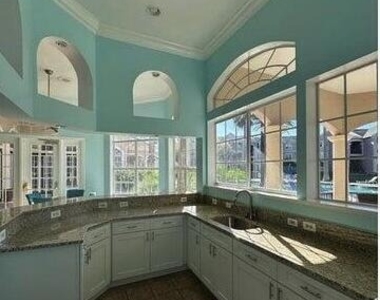 13810 Sutton Park Drive N - Photo Thumbnail 3