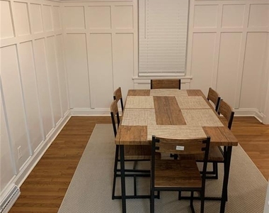 1068 Faith Avenue Se - Photo Thumbnail 2